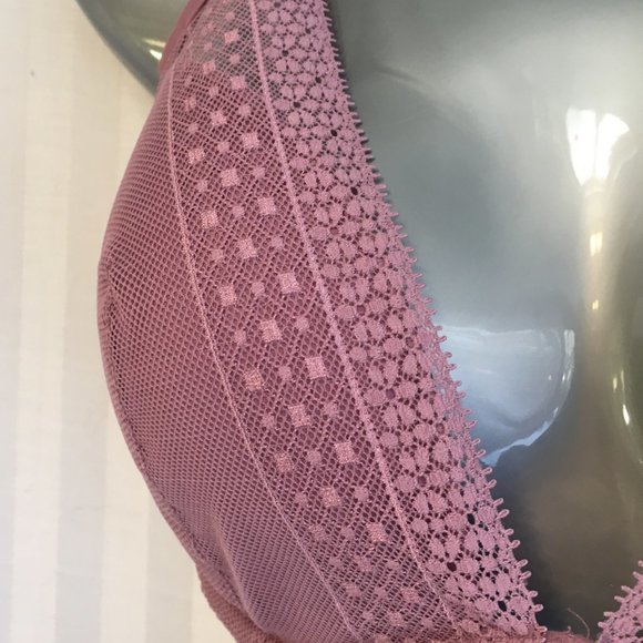 Incredible Victoria's Secret Plunge Padded Purple Mauve Lace Bra 34DD 24551212 - Picture 6 of 14